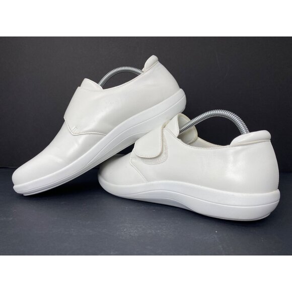 Alegria Spright sz 11 / 41 White Slip-On Shoes Non-Marking Slip Resistant Sole - Picture 1 of 10